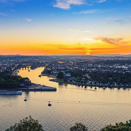 Ferienwohnung Julia - Klimatisiert Wolken Bagian luar foto