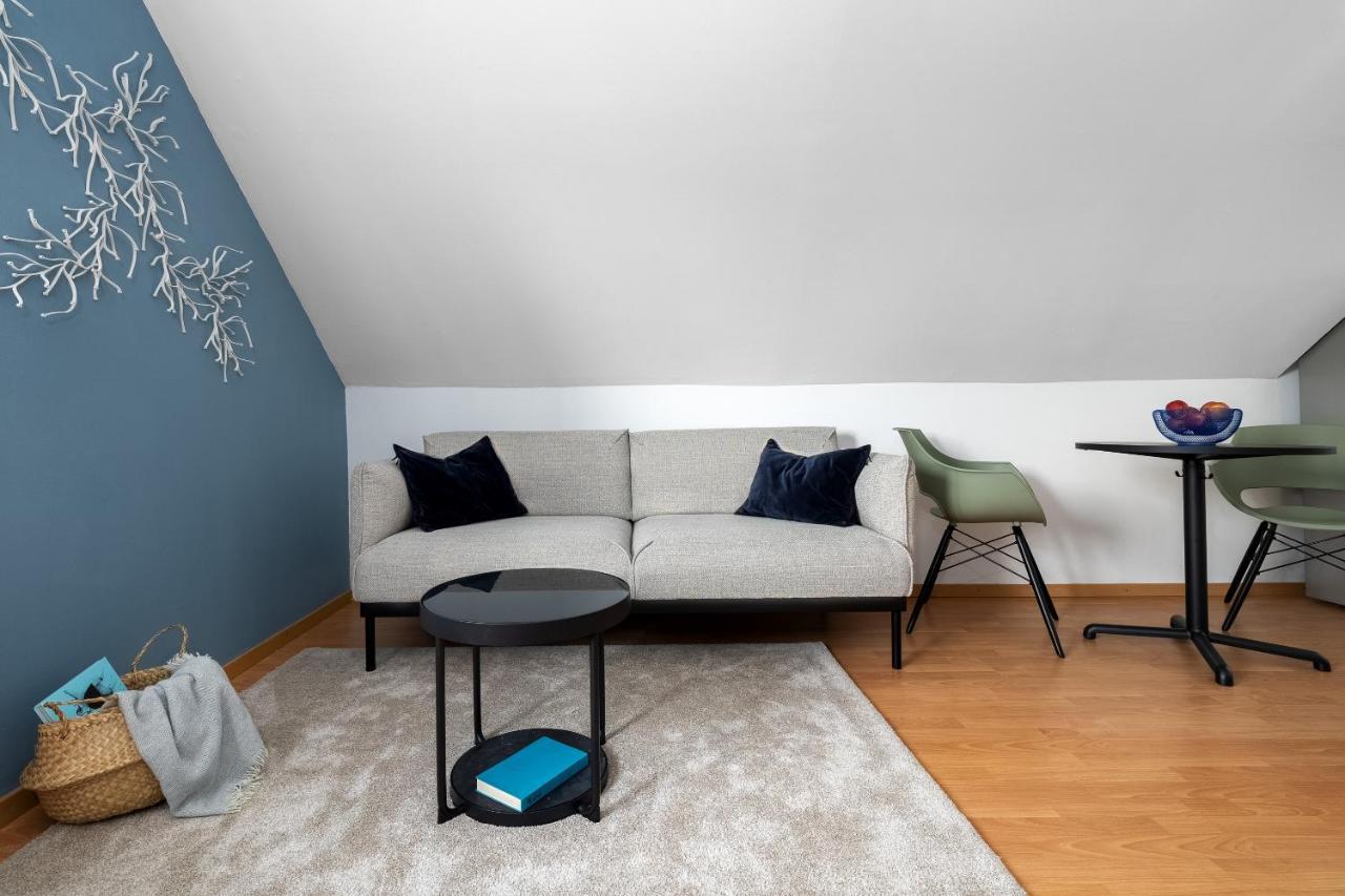 Ferienwohnung Julia - Klimatisiert Wolken Bagian luar foto