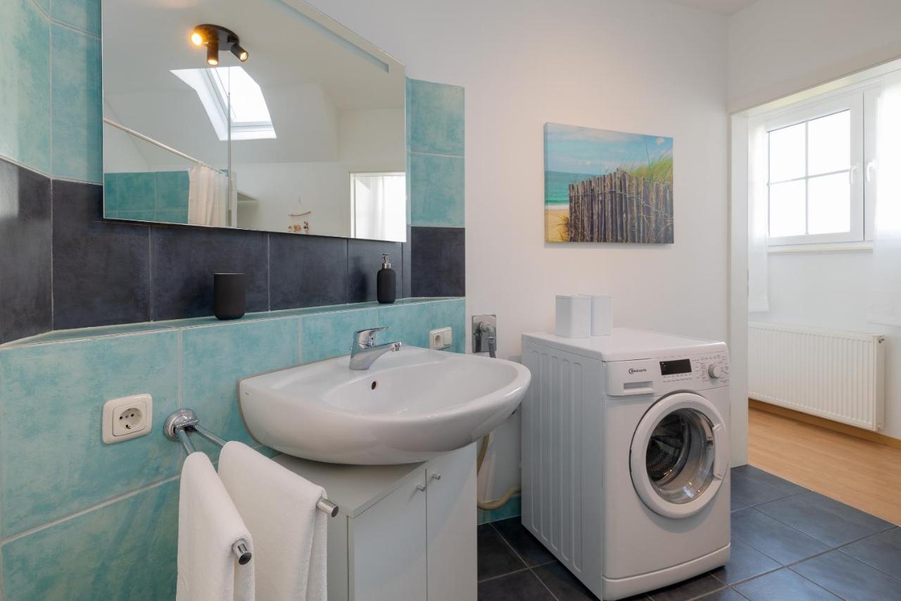 Ferienwohnung Julia - Klimatisiert Wolken Bagian luar foto
