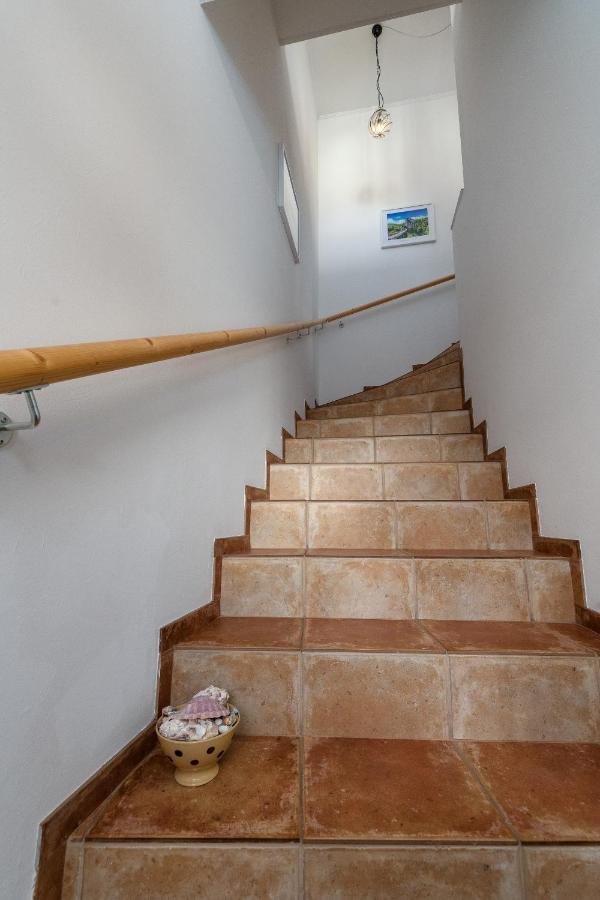 Ferienwohnung Julia - Klimatisiert Wolken Bagian luar foto