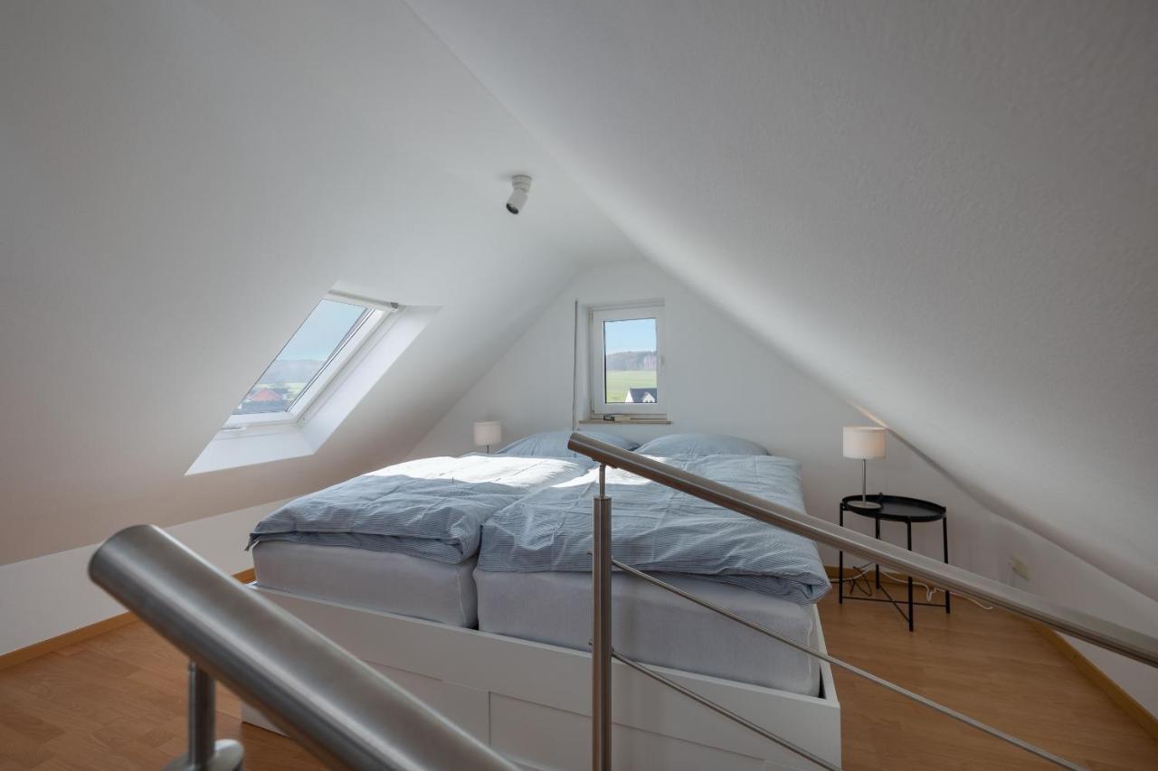 Ferienwohnung Julia - Klimatisiert Wolken Bagian luar foto